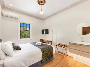 Canungra Hotel