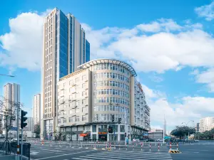 Edinburgh Hotel Chain (Xiamen Convention and Exhibition Center Lingdou Metro Station)