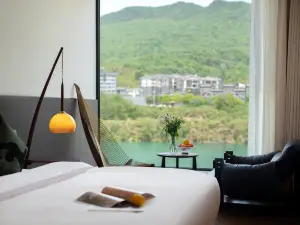 Dongjiang Lake Mountain View · Not Mountain Homestay