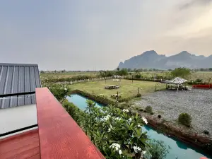 ไอดิน กลิ่นผาม่าน