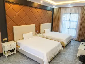 Lucky International Hotel