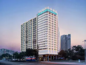 City Convenience Hotel (Xiaogan East Railway Station Yintai City Branch)