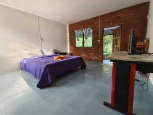 LungYod Guesthouse