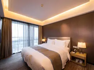 平果鋁都假日飯店（平果體育館文化公園店）