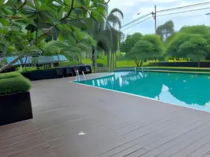 Baan Bangsarey Hotels