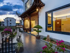 Floral Hotel·Yuexinan Homestay (Huangshan Xixinan Scenic Ancient Village)