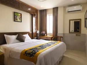 California Saigon Hotel