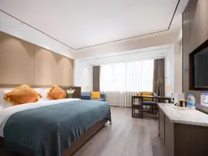 Century the Centennial Hotel