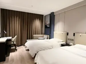 Pullman Hotel (Huaiyuan County Government Store)