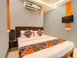 YogiTree Beach Resort & Cafe