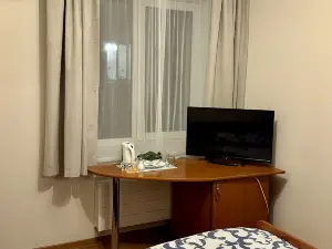 Hotel Duets
