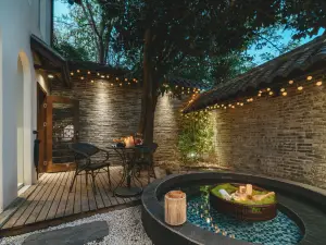 德門仁裏私湯民宿（成都金堂五鳳溪古鎮店）