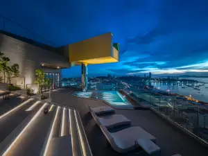 Edge Central Pattaya Lux