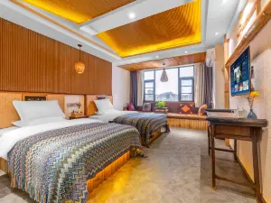 Mutan Hotel