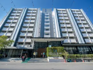 O2 LUXURY HOTEL