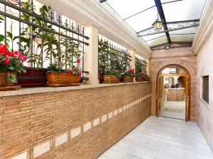 호텔 템피오 디 팔라데