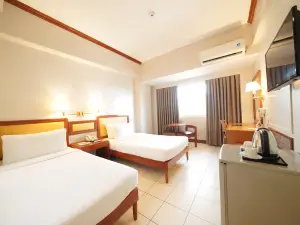 Palm Hotel Manila