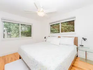 Mercer Island Boutique Stay
