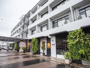Blu Monkey Hub & Hotel Suratthani