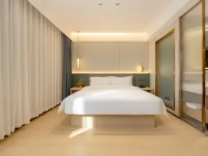 Jifeng Resort Hotel (Heihe Central Commercial Pedestrian Street Branch)
