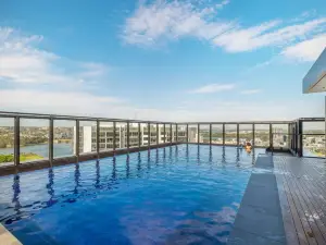 Waterview Apt at Wentworth Point