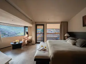Suyan·Lishang Art Gallery B&B (Xijiang Thousand-Household Miao Village Viewing Platform Branch)