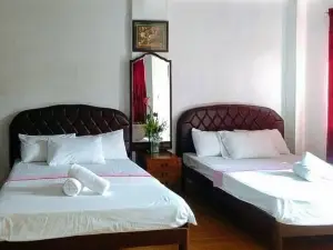 RedDoorz @ RHR Tourist Inn Canlaon