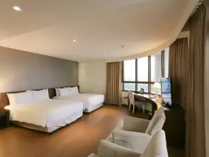 CHECK inn SELECT Hualien LinSen