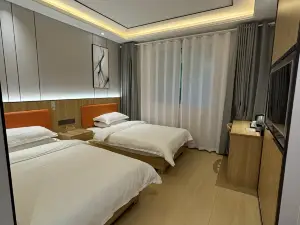 YaLe  Hotel
