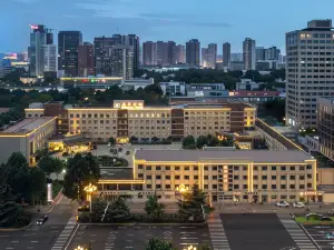 Junda Shenghua Hotel