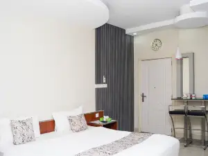 พาเลตต์ Muscat Al Bayrahaa