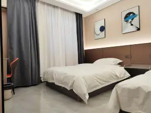 Yijia Hotel