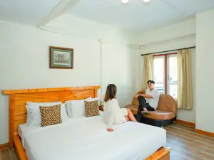 Kenikar Raintree Residence Hotel
