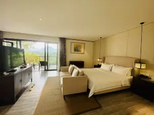 Watermark Promenade · Riverside Charm & Peak View Vacation Villa (Lijiang River Branch)