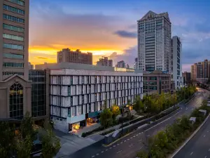 Yun He Ye Bo Hotel (Shanghai Wuning Road Global Harbor)