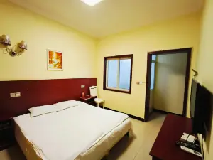 Luyi Jinyuan Hotel (Weizhen Road)