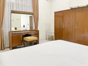 Large Villa 3BR Cieumbuleuit near PVJ & Cihamplas