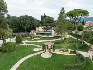 アッラ ポスタ ディ ドニーニ ＆ スパ