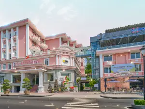 Khách sạn Bcons Hotel Bình Dương