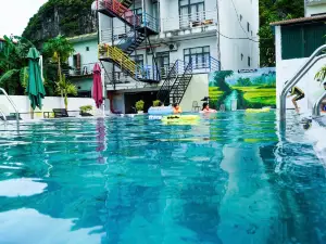 Phong Nha Jasmine Hostel & Rooftop Bar