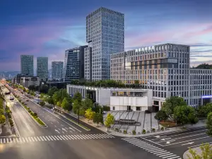 Four Seasons Huatong Hotel (Tonglu City Center Branch)