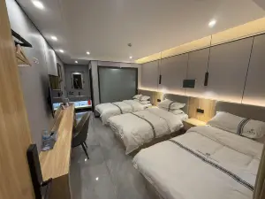 Madoi Duolong Hotel