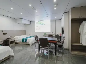 Huafu Hotel