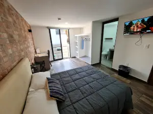 CASONA 46 R05 LUXURY STUDIOS & ROOMS