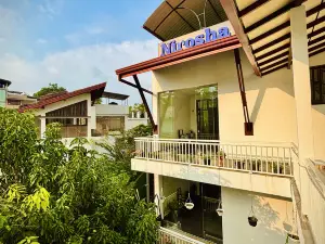 Nirosha Guest House
