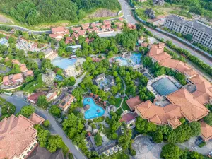 Qingshuiwan Hot Spring Holiday Village