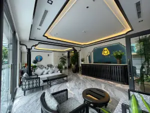 Royal Hotel - Vinhomes Ocean Park 3