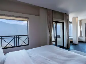 Nana Mountain Resort