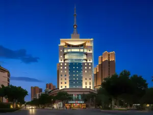 Borrman Hotel (Chongqing Hechuan High-Speed Railway Station Wenfeng Ancient Street)