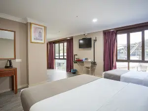 Hotel 28 Rapid